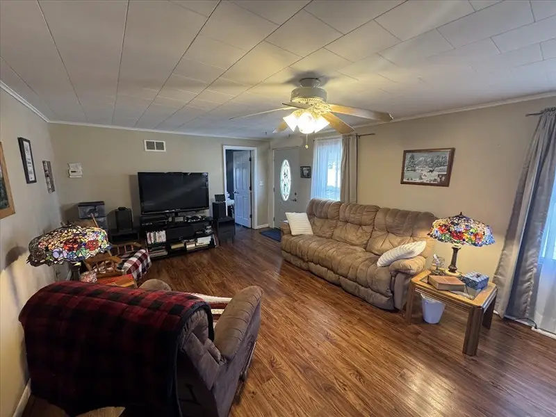 919 Coates Street, Macon, MO 63552 - #3