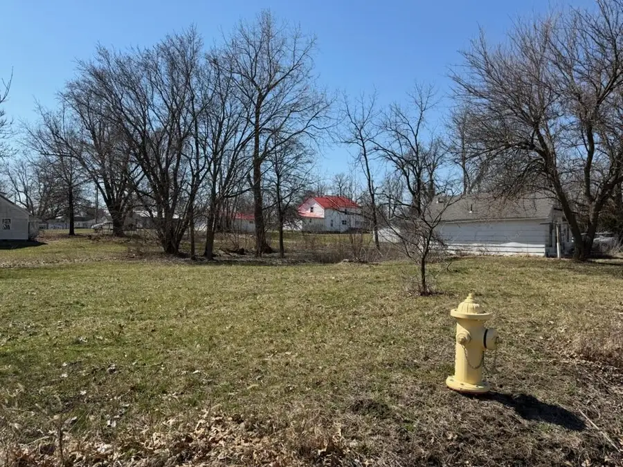 405/407 W Burton Street, Kirksville, MO 63501 - #2