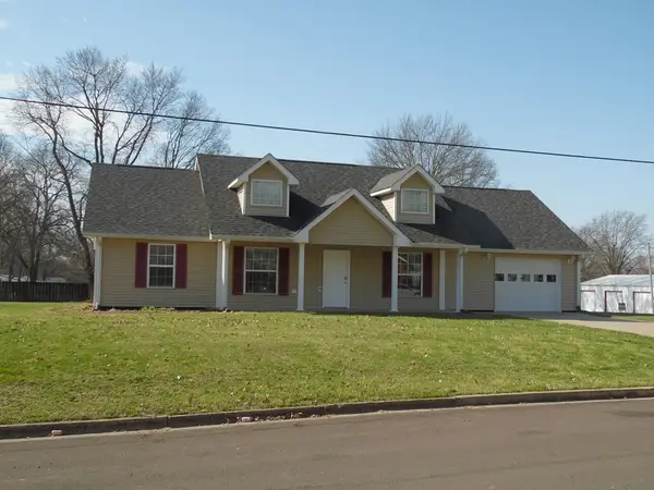 125 Maple Street, Brookfield, MO 64628