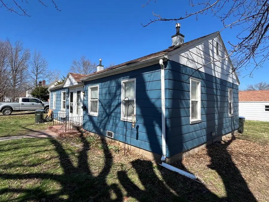 825 1/2 E Line Street, Kirksville, MO 63501 - #2