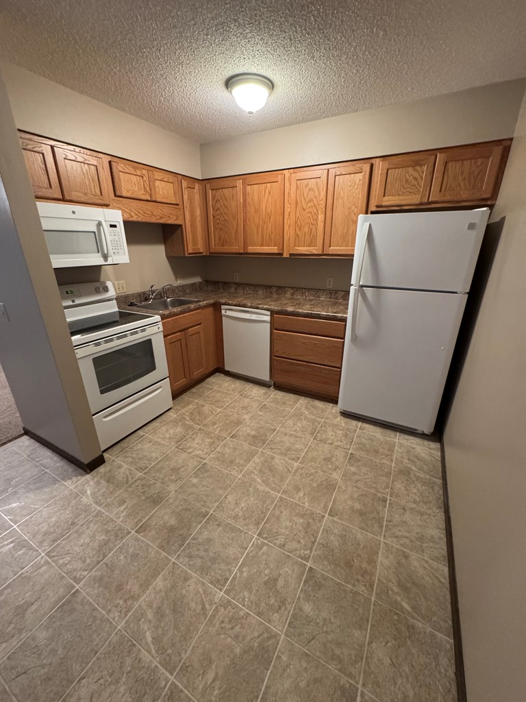 810 Kings Court, Kirksville, MO 63501 - #3