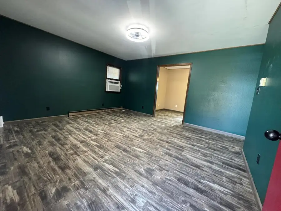 320 S Vine St, Milan, MO 63556 - #3