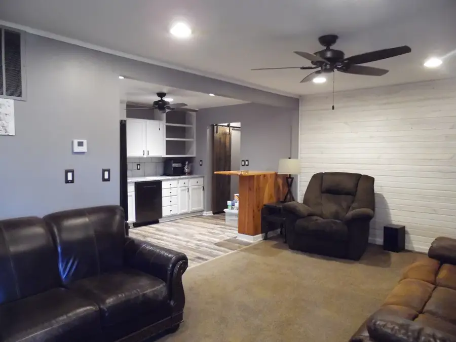 1019 Monroe Street, Brookfield, MO 64628 - #2