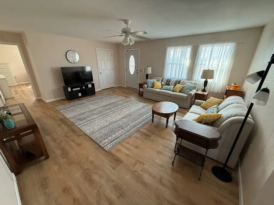 201 1st Street, Queen City, MO 63561 - #3