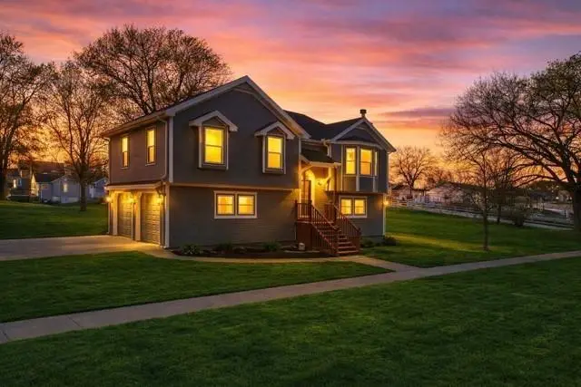 801 N Davis Street, Hamilton, MO 64644 - #1