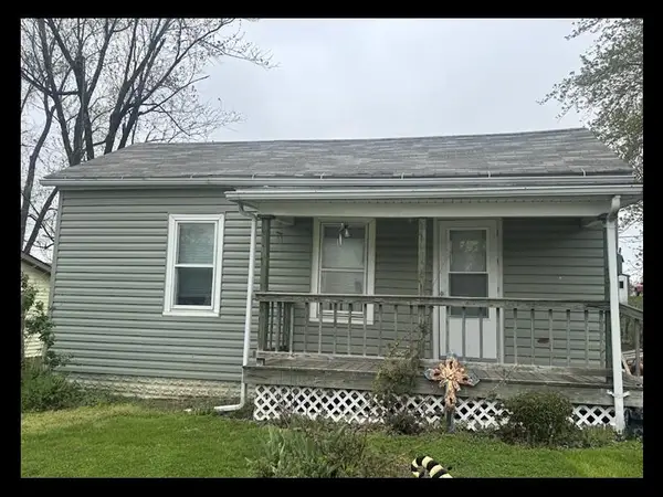 102 Crescent Drive, Macon, MO 63552