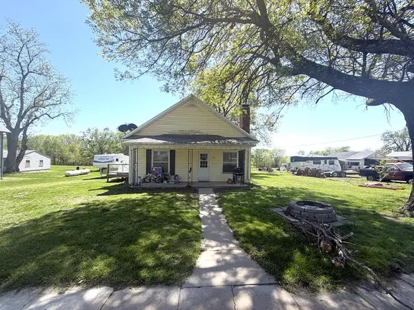 340 W Wisconsin Street, Breckenridge, MO 64625
