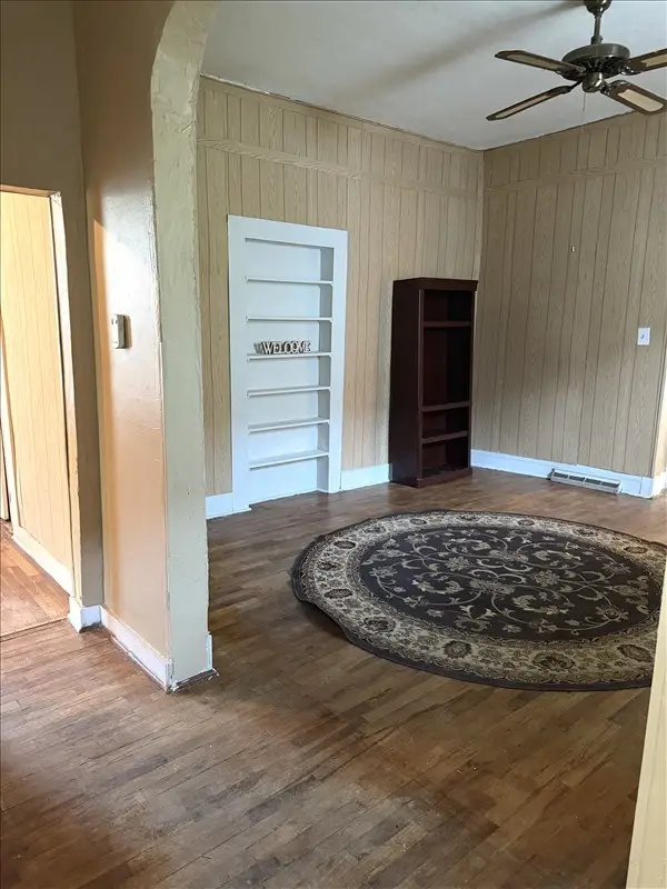 413 Pearl Street, Macon, MO 63552 - #3