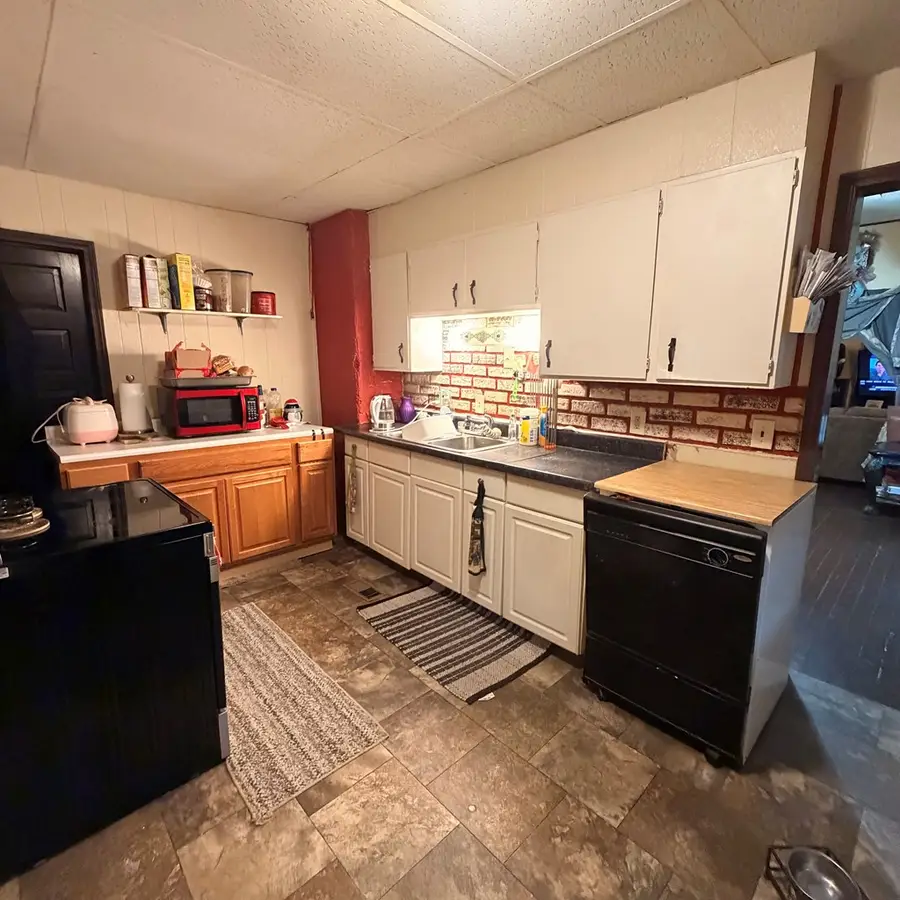 214 Crescent Drive, Macon, MO 63552 - #3