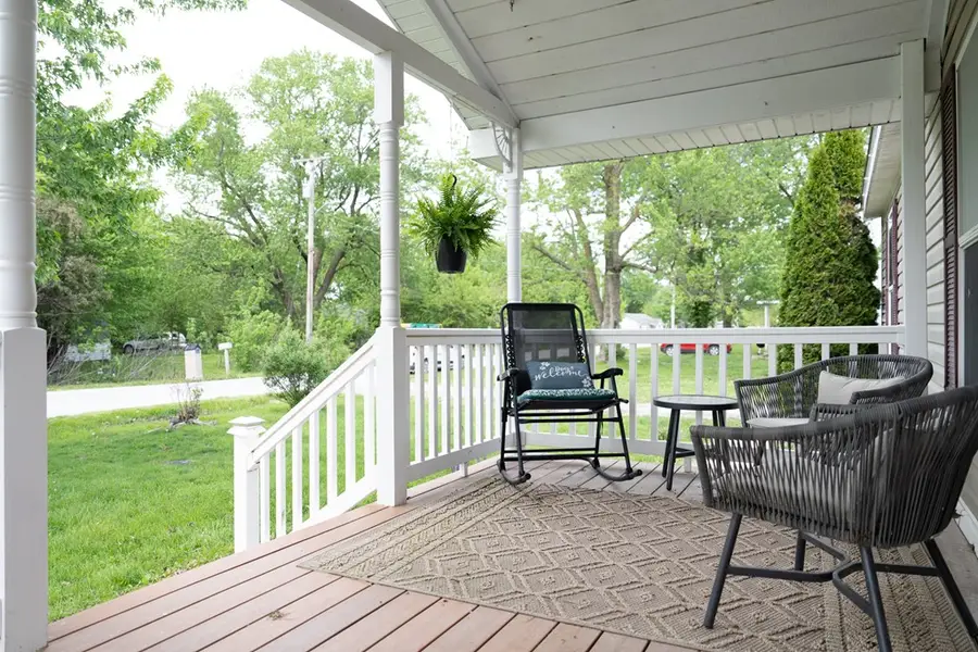 408 W Robinson Street, Moberly, MO 65270 - #3