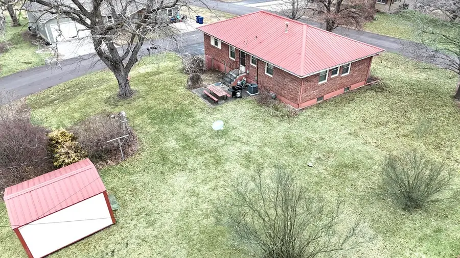 126 E Circle Drive, Brookfield, MO 64628 - #2