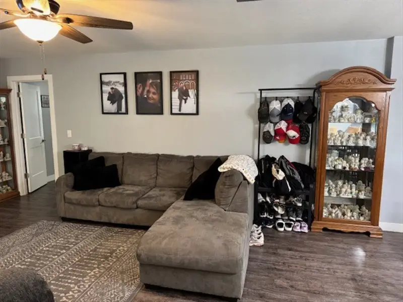 105 Bennett Avenue, Macon, MO 63552 - #3