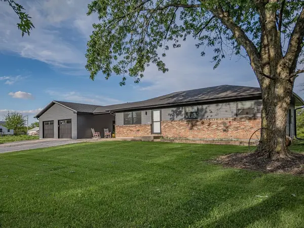1484 County Road 2950, Clark, MO 65243