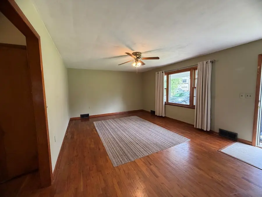 1407 E Mcpherson Street, Kirksville, MO 63501 - #2