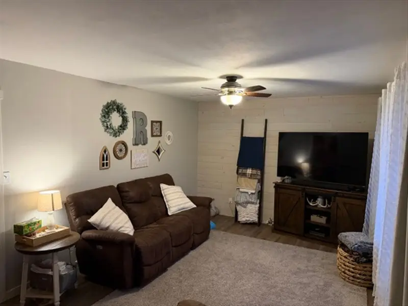 1001 Lawndale Drive, Macon, MO 63552 - #3