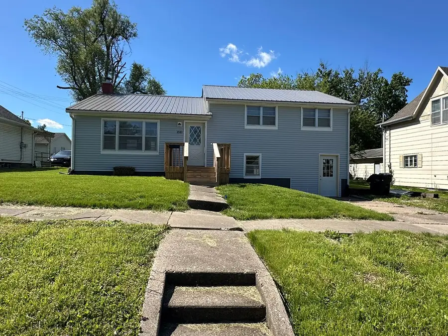 1510 E Jefferson Street, Kirksville, MO 63501 - #3