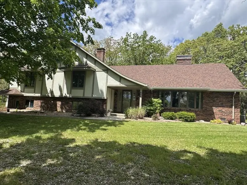 809 Holman, Macon, MO 63552 - #1