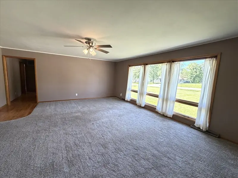 1002 Sunset Drive, Macon, MO 63552 - #3