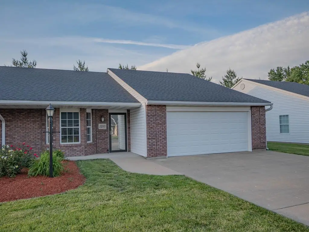 1215 Shepherds Dr, Moberly, MO 65270 - #1