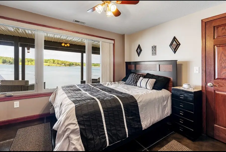 1110 Lake Drive, Keytesville, MO 65261 - #3