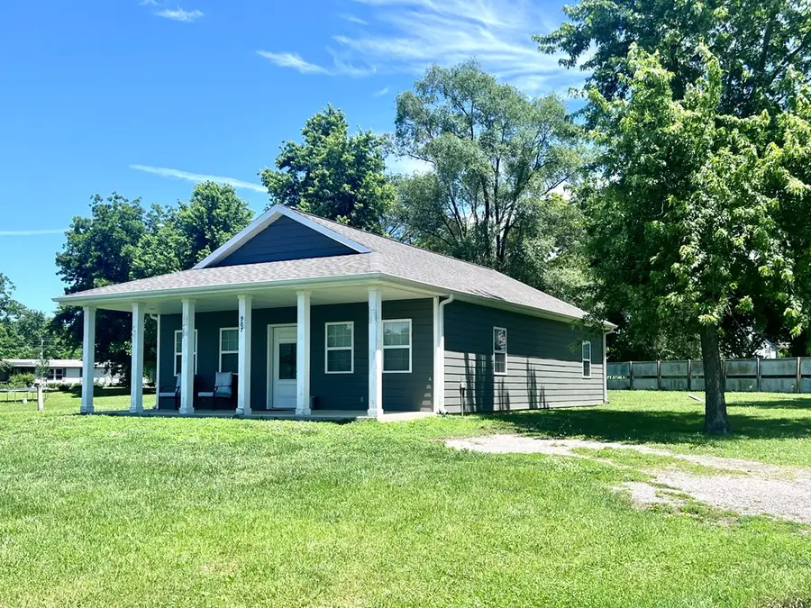 907 Worlow Street, Laclede, MO 64651 - #3