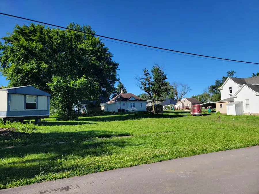 108 W 4th Street, Macon, MO 63552 - #2