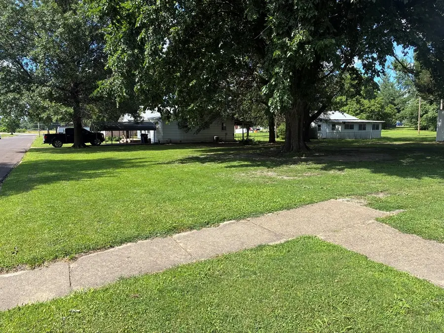 209 Sanford Street, Brookfield, MO 64628 - #2