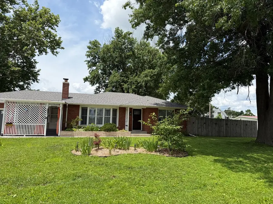 211 N Ely Street, Kirksville, MO 63501 - #2