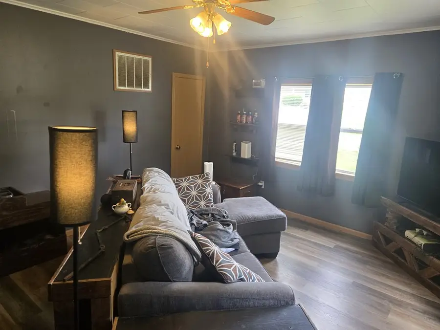 526 E Jefferson Street, Memphis, MO 63555 - #3