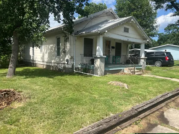 1015 1st Street, Chillicothe, MO 64601
