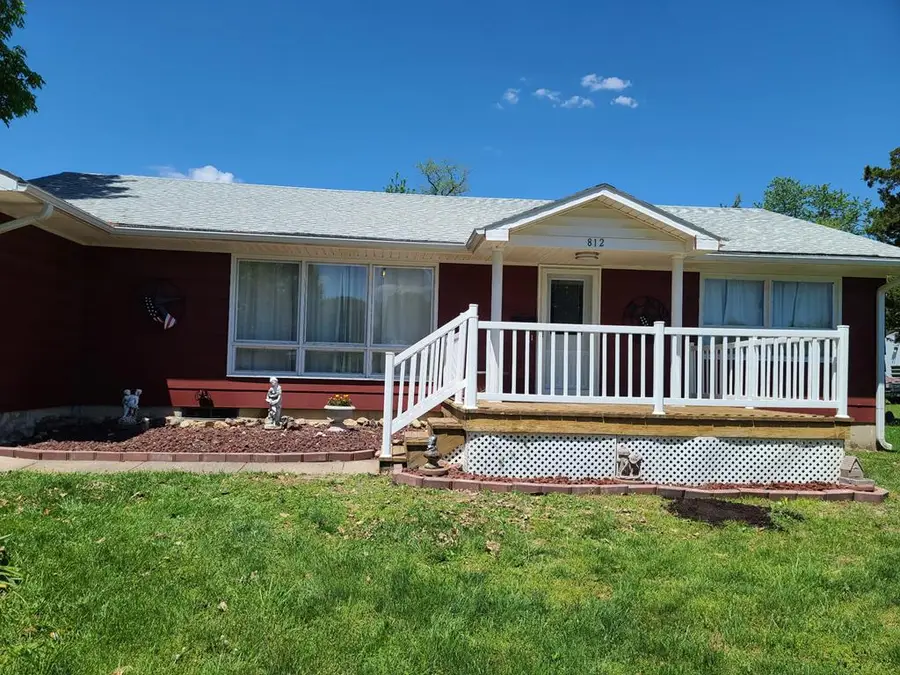 812 W Wood St, Brookfield, MO 64628 - #3