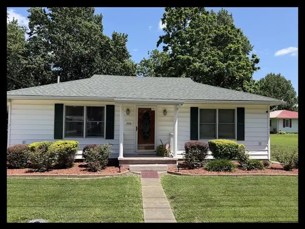 206 S Tremont St, La Plata, MO 63549