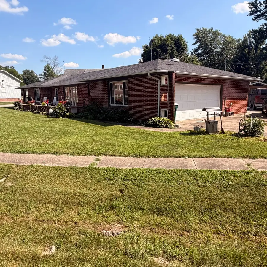 101 W Elm Street, Clarence, MO 63437 - #2