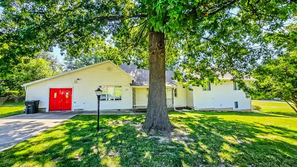 608 Swanson, Novinger, MO 63559