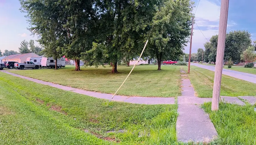 506 Main Street, Queen City, MO 63536 - #3