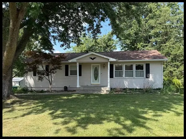 1405 Englewood Drive, Macon, MO 63552