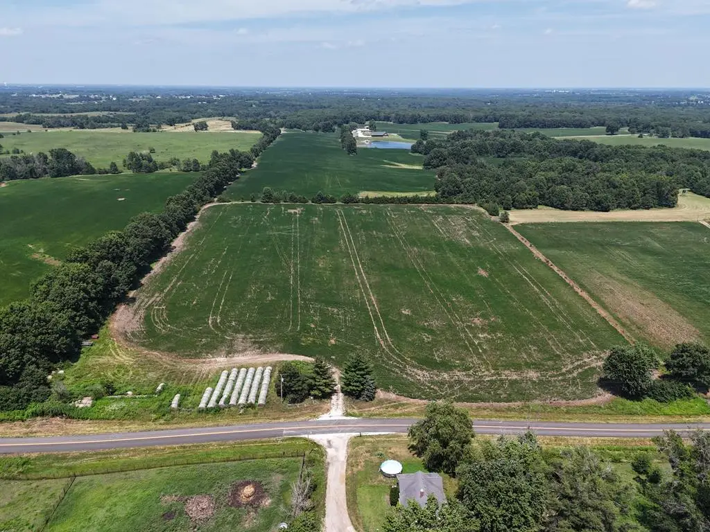 000 N Highway Yy, Macon, MO 63552 - #1