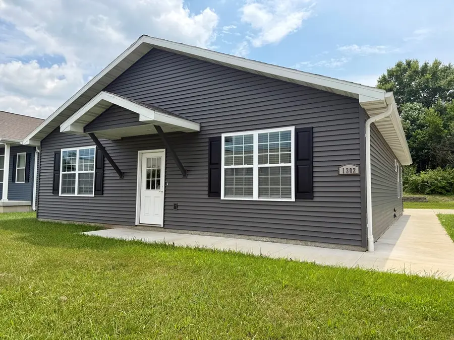 1302 E Illinois Street, Kirksville, MO 63501 - #2