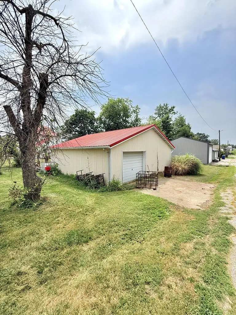 243 E Jackson Street, Linneus, MO 64653 - #2