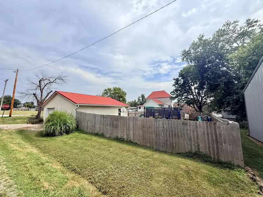243 E Jackson Street, Linneus, MO 64653 - #3