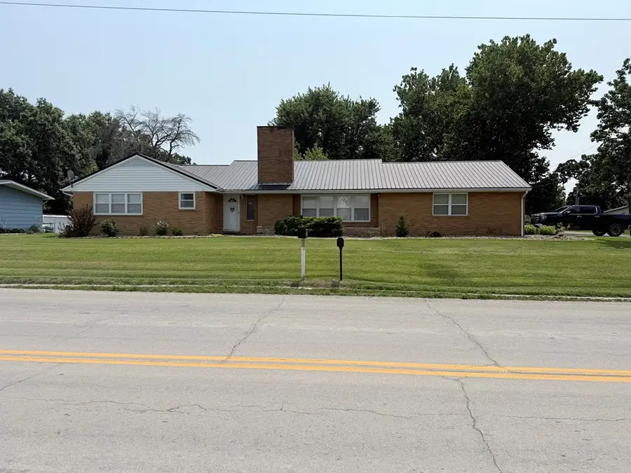 1008 E Lafayette, Edina, MO 63537 - #2