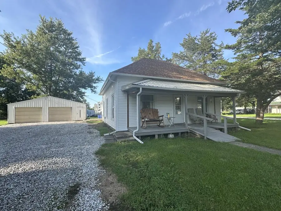 304 Locust Street, Glenwood, MO 63541 - #2