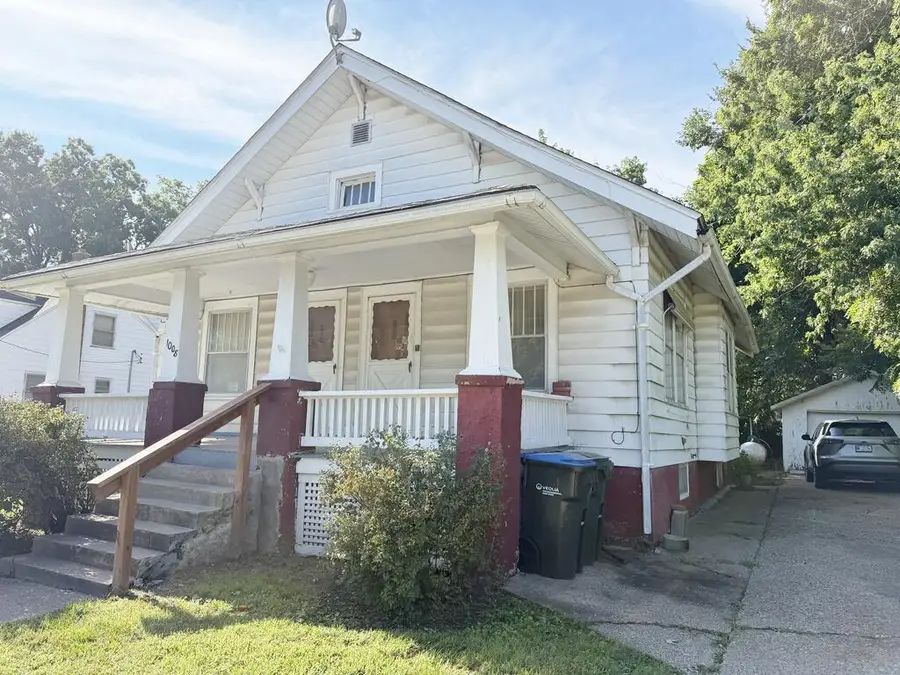1008 E Normal Avenue, Kirksville, MO 63501 - #2