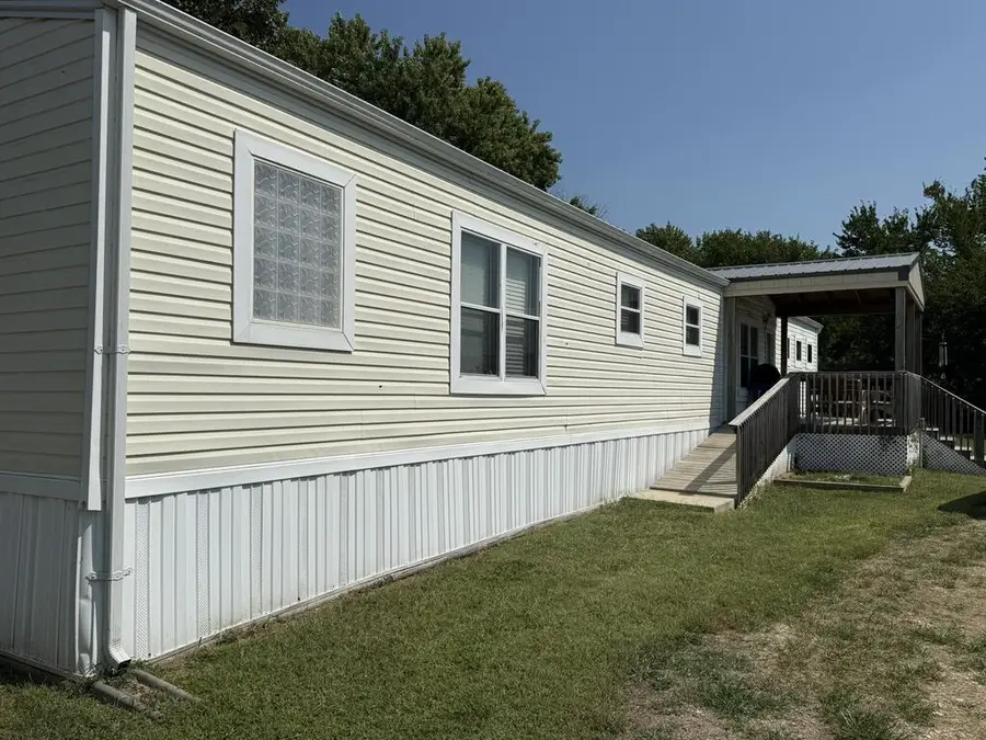 215 W Jackson Street, Atlanta, MO 63530 - #2