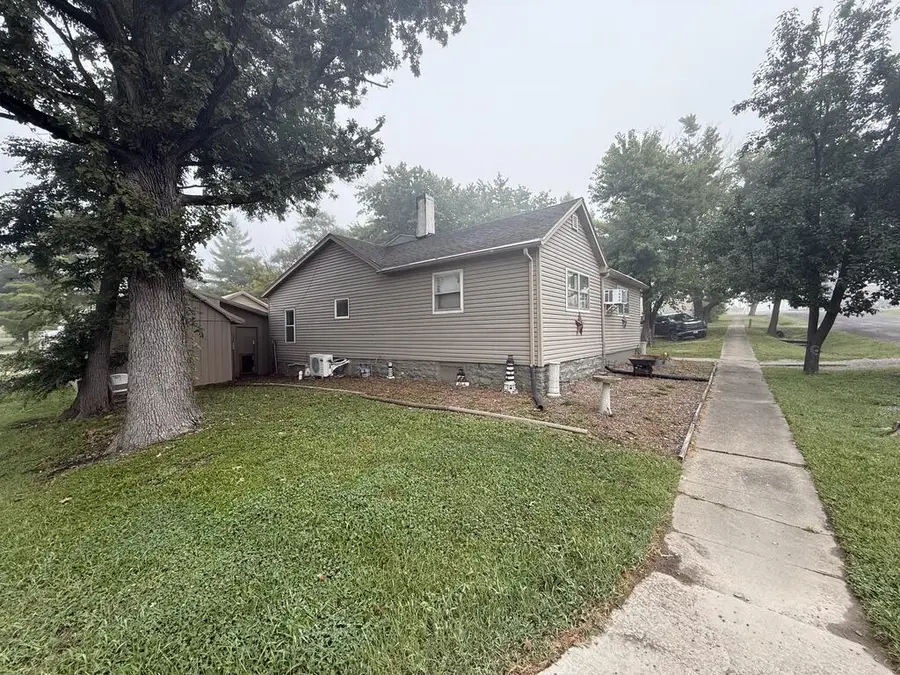 101 E Monticello, Edina, MO 63537 - #3