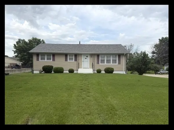 706 Ranchland Dr, Macon, MO 63552