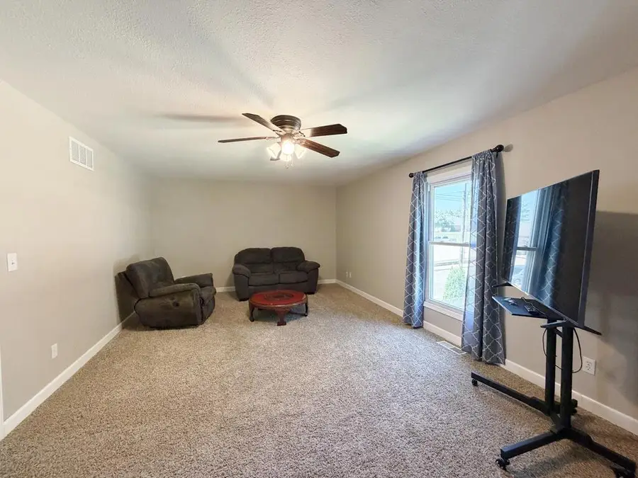701 Kings Road, Kirksville, MO 63501 - #3