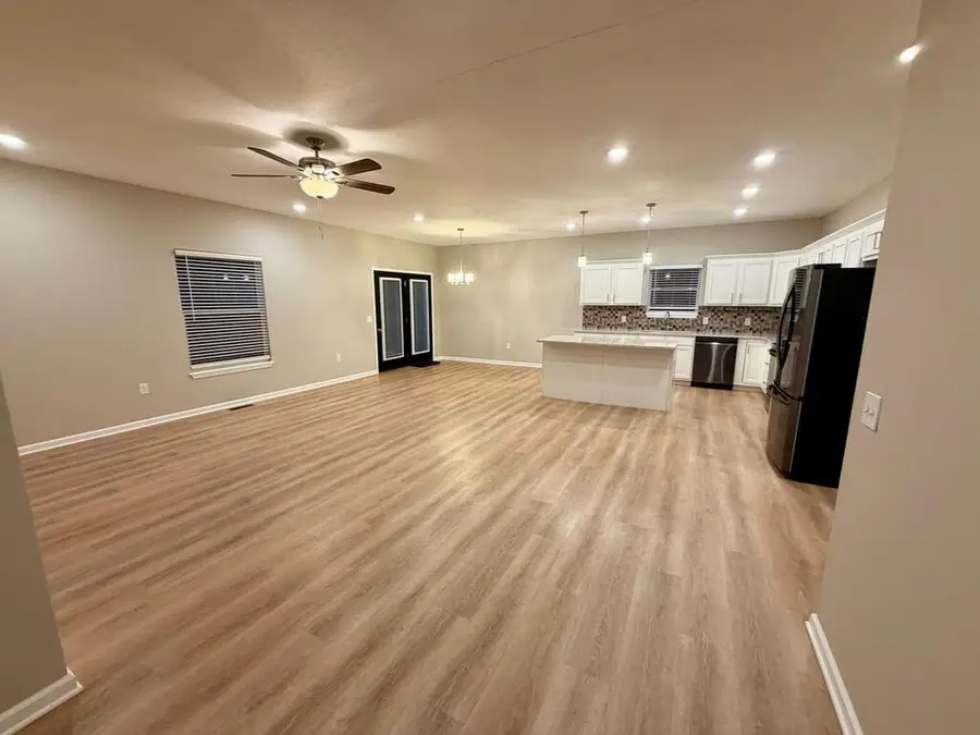 1302 E Northtown Road, Kirksville, MO 63501 - #2