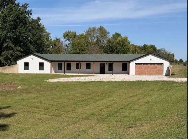 19353 Old Highway 63, Atlanta, MO 63530