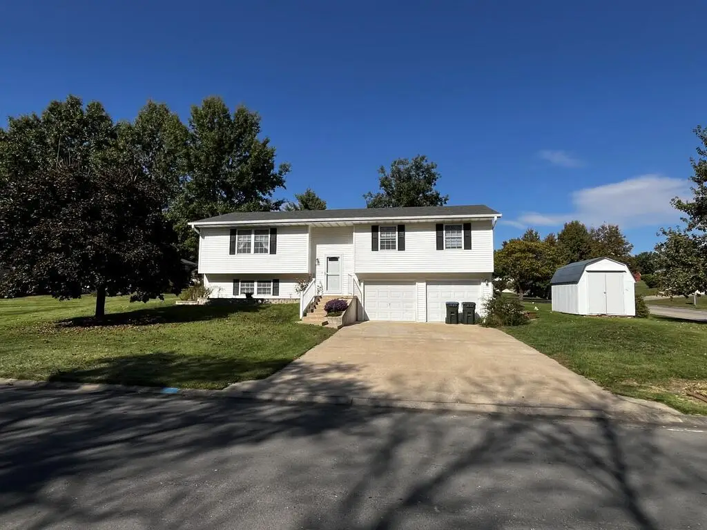 1407 Queens Road, Kirksville, MO 63501 - #1